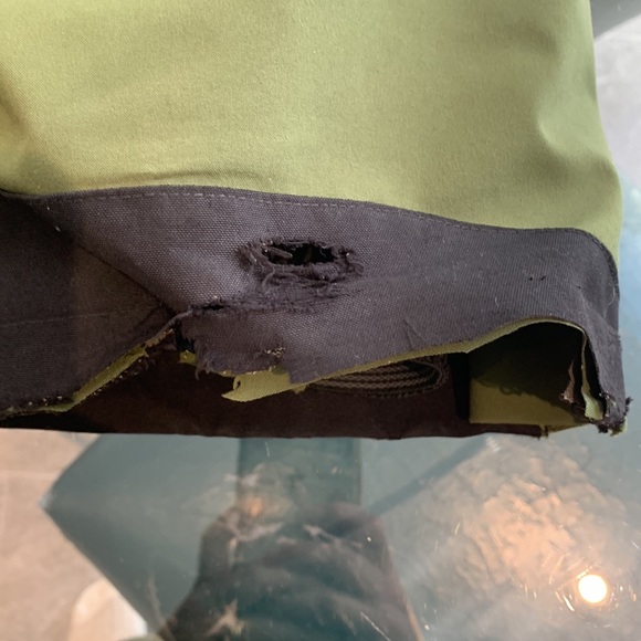 Boys green Ripzone snow pants. Size large - Picture 7 of 8